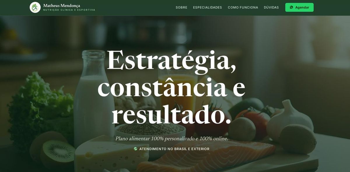 Site para nutricionista clínica e esportiva, com fundo de fotografia de alimentos